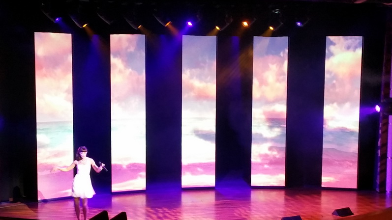 Aidastars Aida Stars Show let me entertain youAidastars Aida Stars Show let me entertain you