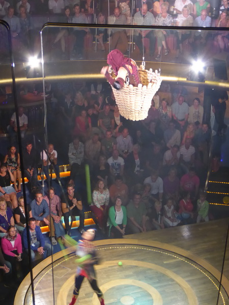 Aidastars Aida Stars Show let me entertain youAidastars Aida Stars Show let me entertain you