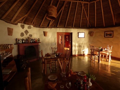 Sunbird Lodge Lake Elementaita Kenia Dining RooM