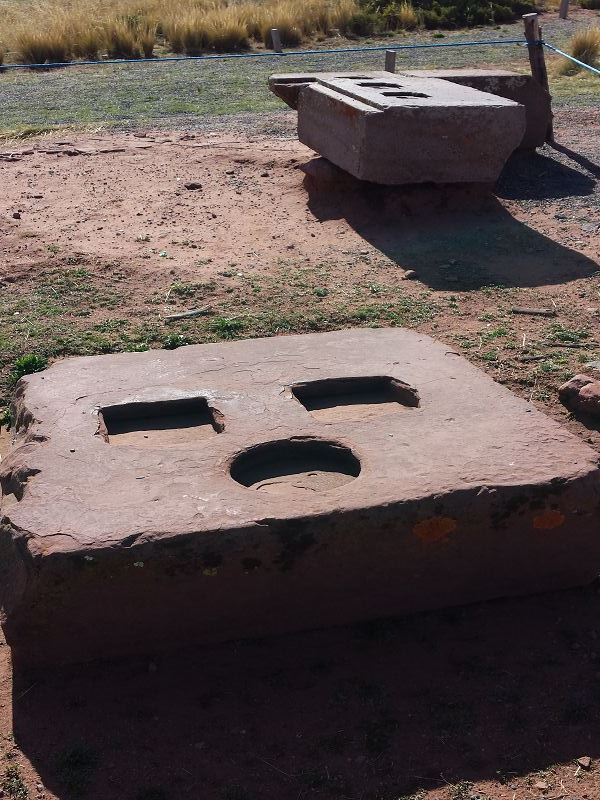  Puma Punku Pukara Kultur Sonnentor Entrada Templete Semi-Subterrano Akapana 