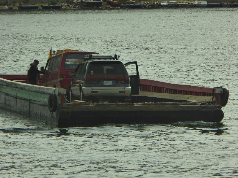 Fahrt nach Tiahuanaco Pukara Kultur Fähre in Tiquina Bolivien Estrecho de Tiquina Ruta National 2