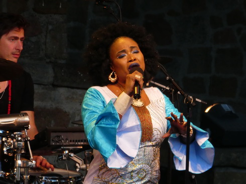   Oumou Sangaré Mali Oumou Sangaré Group MaliOumou Sangaré 