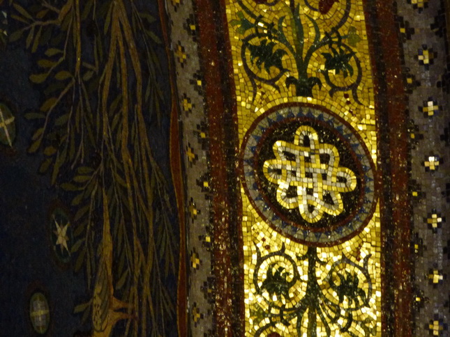 JERUSALEM Kirche der Nationen und Todesangstbasilika. JERUSALEM Kirche der Nationen und Todesangstbasilika.  